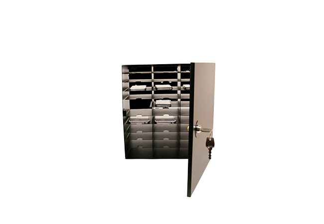 NoteBox Mobile 32 Â– Alternative geÃ¶ffnete Ansicht mit strukturierten FÃ¤chern zur sicheren Smartphone-Aufbewahrung.