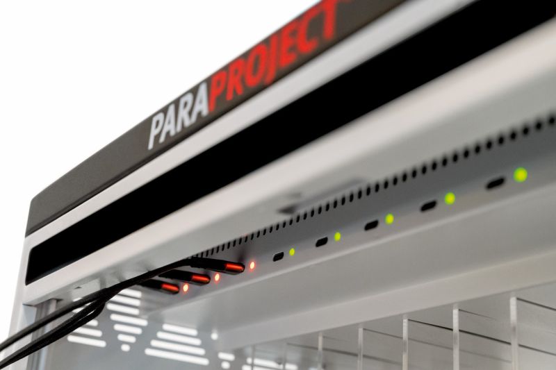 PARAPROJECTÂ® Cube C12 Â– LED-Statusanzeige zur Ãœberwachung des Ladevorgangs von Tablets und Notebooks in Echtzeit